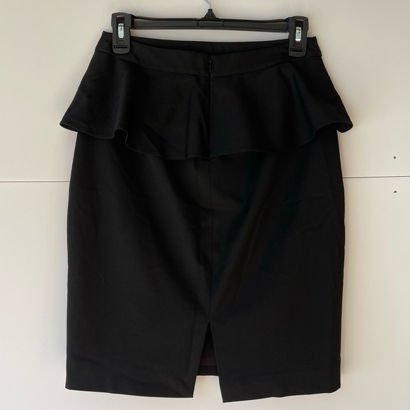Express Women's Black Pencil Skirt Ruffled Short Mini Skirt, Sz 2 - Picture 2 of 8